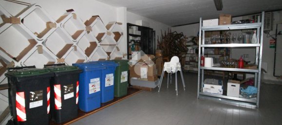 Propiedad comercial de 3 habitaciónes en Bergamo, Italy No. 314473 17