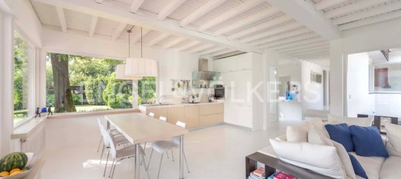 3 bedrooms Villa in Valsolda, Italy No. 126302 3