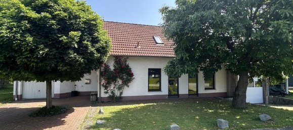 2-salle Bâtiment à Waldeck-Frankenberg, Germany No. 253343 2