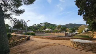  Land in Girona, Spain No. 190376