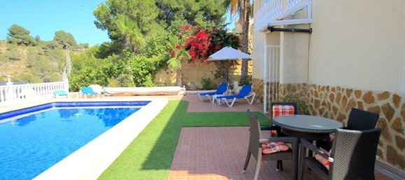 3 bedrooms Villa in Almoradi, Spain No. 158233 2