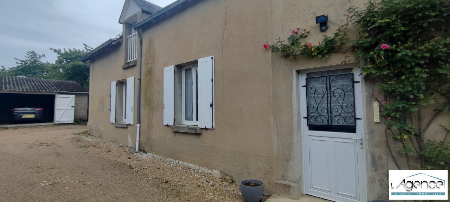 Casa de 3 dormitorios en Brou, France No. 94046