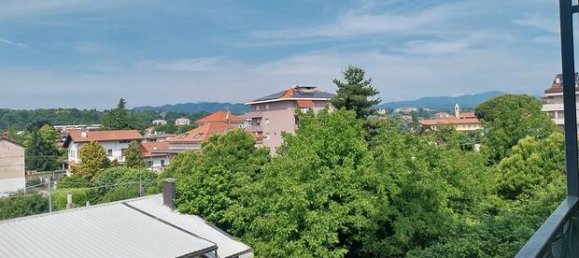 Apartamento de 2 habitaciónes en Borgomanero, Italy No. 272142 2