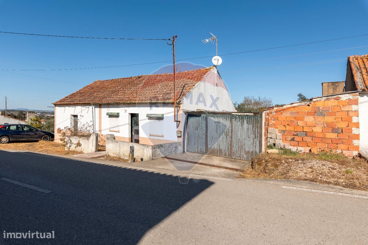 Casa de 2 dormitorios en Tomar, Portugal No. 30152