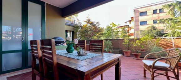 2 bedrooms Apartment in Milan, Italy No. 381612 15