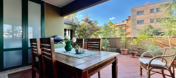 2 bedrooms Apartment in Milan, Italy No. 381612 16