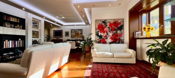 2 bedrooms Apartment in Milan, Italy No. 381612 41