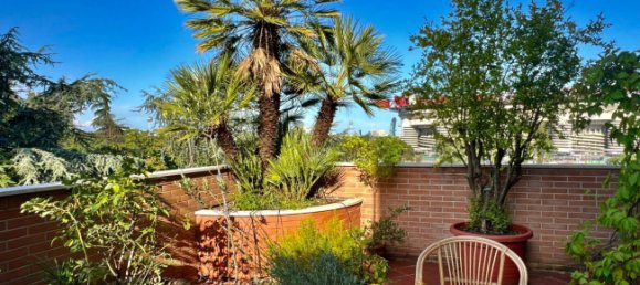 2 bedrooms Apartment in Milan, Italy No. 381612 8