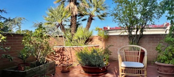 2 bedrooms Apartment in Milan, Italy No. 381612 7