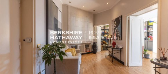 3 bedrooms Apartment in Rome, Italy No. 220016 2