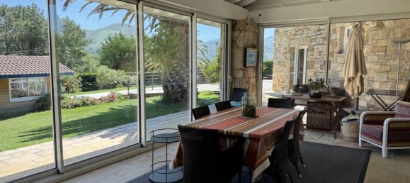 4 bedrooms House in Urrugne, France No. 302544 9