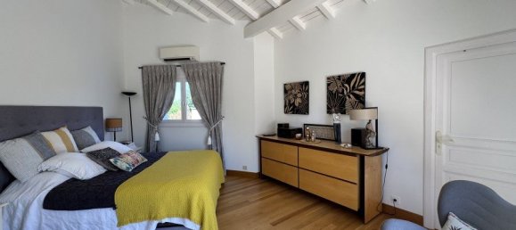 4 bedrooms House in Urrugne, France No. 302544 16