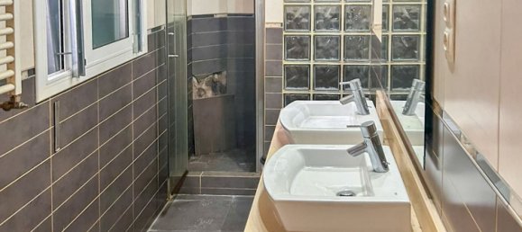 3 bedrooms Apartment in Cornella De Llobregat, Spain No. 140740 4