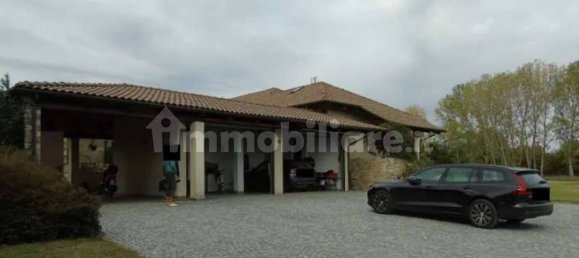 8 bedrooms Villa in Caselle Torinese, Italy No. 12203 3