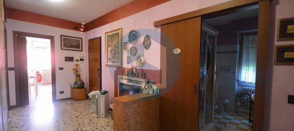 4 bedrooms Villa in Endine Gaiano, Italy No. 355747 18