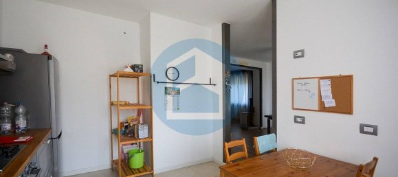 4 bedrooms Villa in Endine Gaiano, Italy No. 355747 4