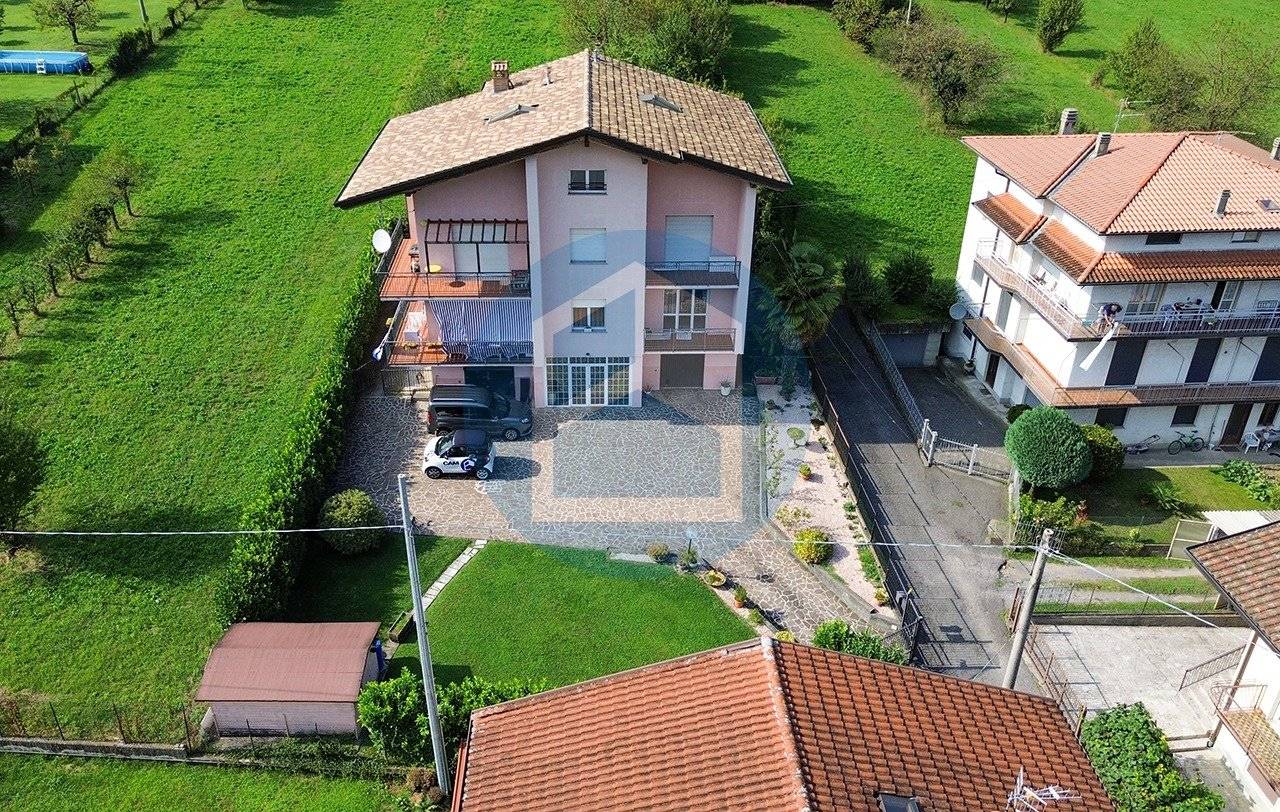 4 Schlafzimmer Villa in Endine Gaiano, Italy, Nr. 355747