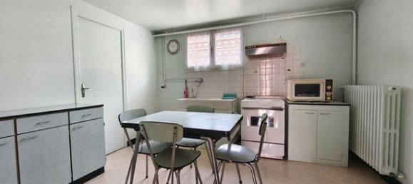 2 bedrooms House in Fourchambault, France No. 363716 15