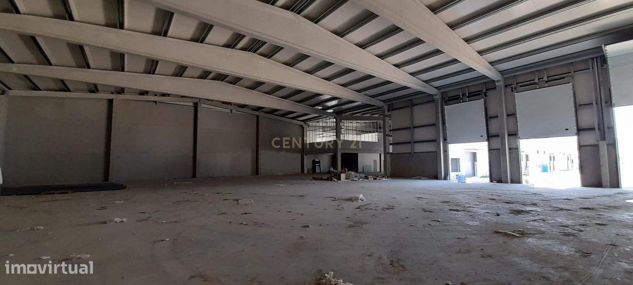 1605m² Warehouse in Arruda dos Vinhos, Portugal No. 84310