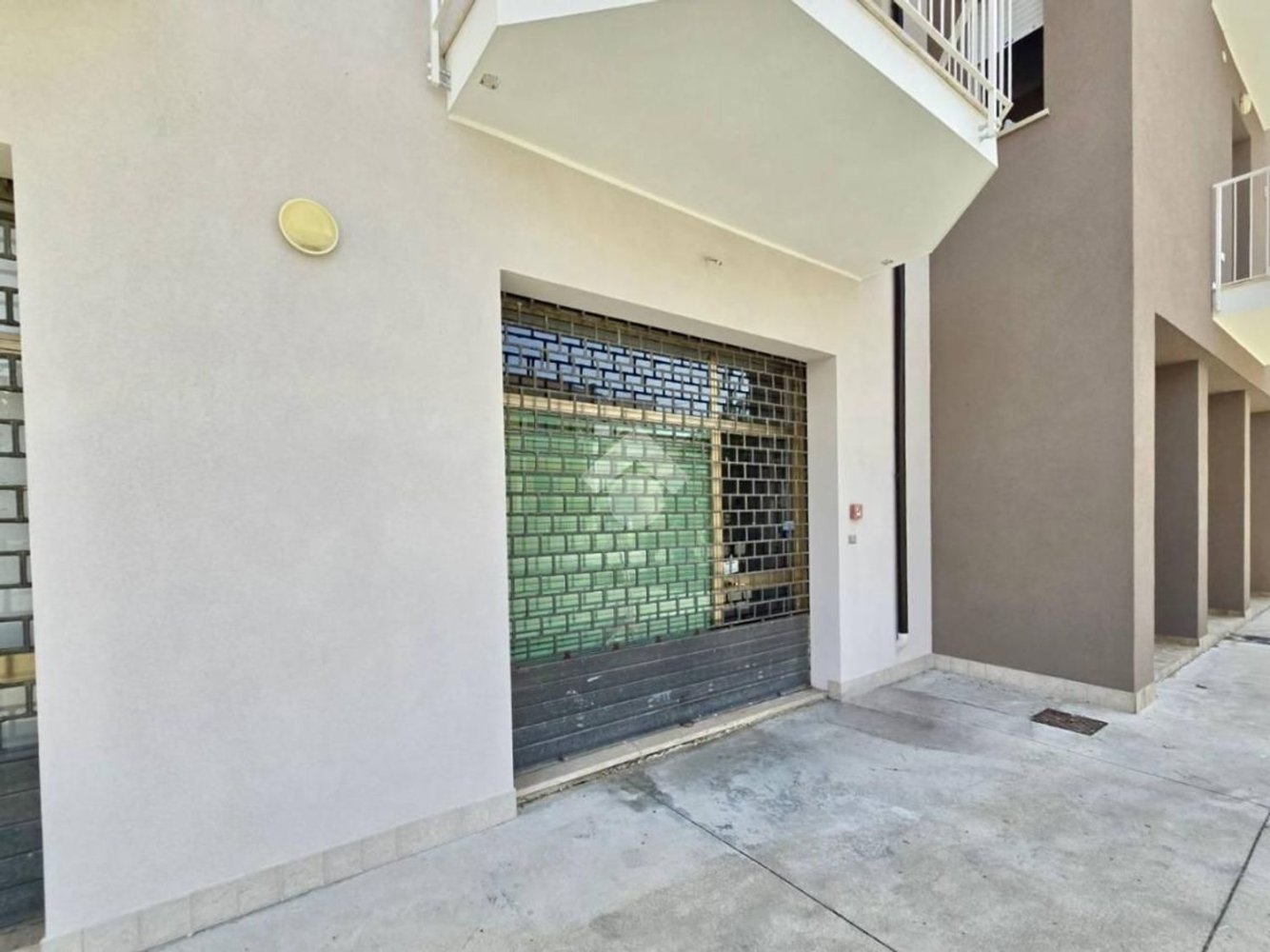  عقار تجاري في Notaresco, Italy 107متر مربع رقم 362793