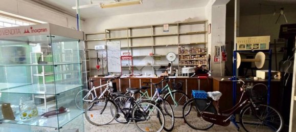 107m² Commercial property in Notaresco, Italy No. 362793 5