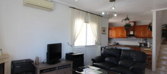 3 bedrooms Villa in Alicante, Spain No. 178171 2