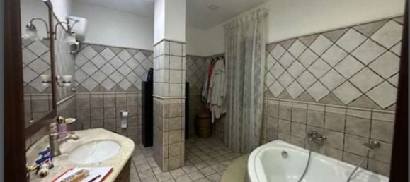 6-Zimmer Wohnung in Casandrino, Italy, Nr. 96439 17