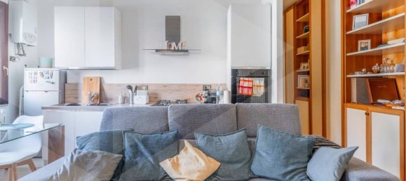 Apartamento de 3 habitaciónes en Milan, Italy No. 239460 2