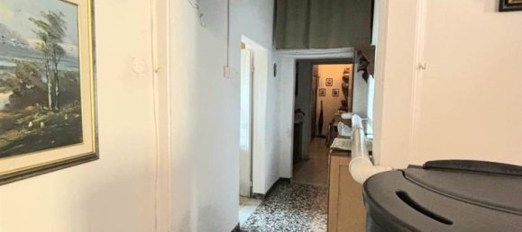 5 rooms Apartment in Castagneto Carducci, Italy No. 80912 4