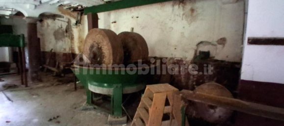 5 rooms House in Capannori, Italy No. 63980 9