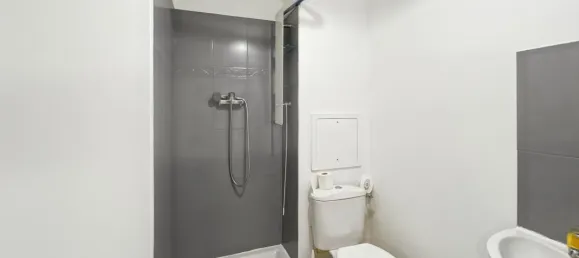 3 bedrooms House in Bondy, France No. 321624 14