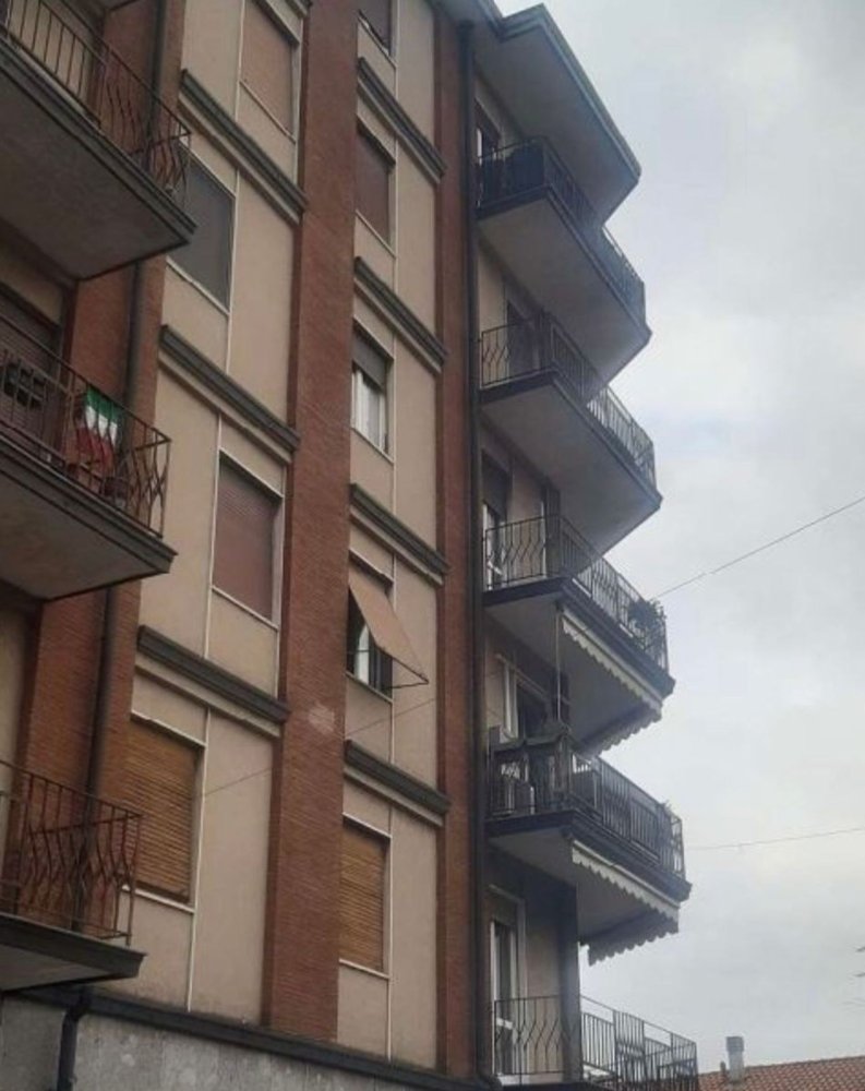 2 rooms Apartment in Legnano, Italy No. 85048