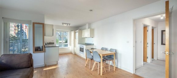 2 bedrooms Apartment in London, United Kingdom No. 7850 5