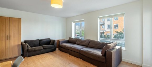 2 bedrooms Apartment in London, United Kingdom No. 7850 2