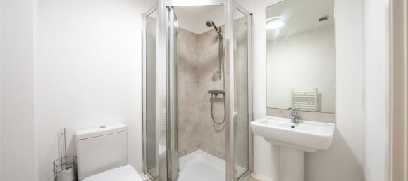 2 bedrooms Apartment in London, United Kingdom No. 7850 11