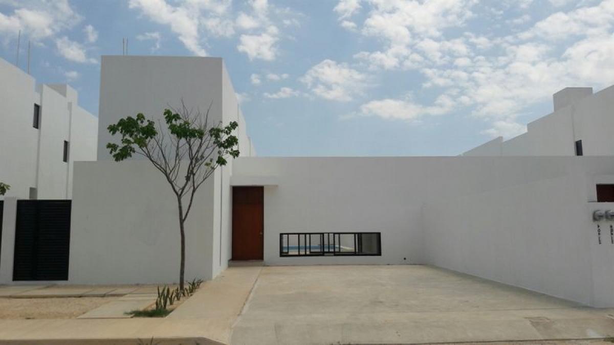 Casa de 3 dormitorios en Mérida, Mexico No. 85547
