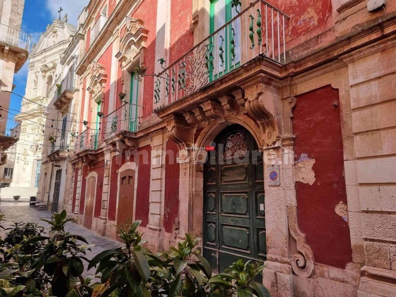 Квартира с 5 спальнями в Мартина Франка, Италия № 276571