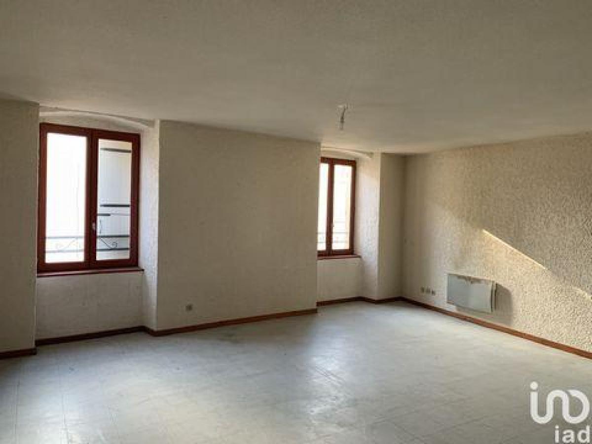 Condominio de 2 dormitorios en Aubenas, France No. 26221