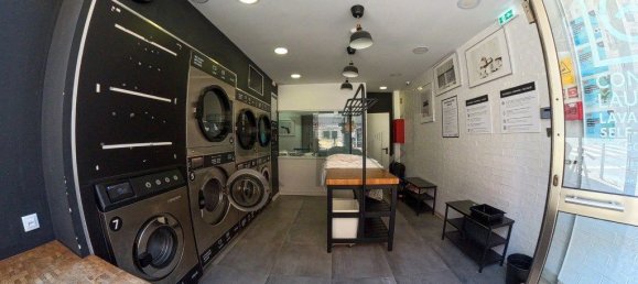 53m² Commercial property in Lisbon, Portugal No. 235906 2