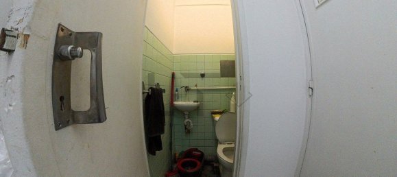 53m² Commercial property in Lisbon, Portugal No. 235906 7