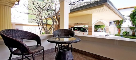 Кафе / ресторан с 2 спальнями в Паттайя, Таиланд № 322 5