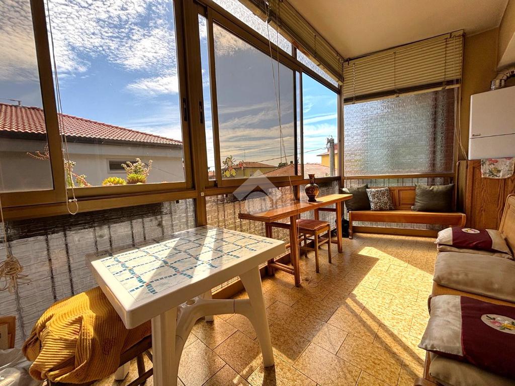 Apartamento de 4 dormitorios en Ponte San Pietro, Italy No. 305638