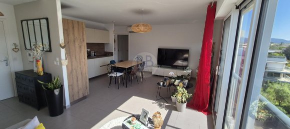 1 chambre Appartement à Saint-Raphaël, France No. 287818 2