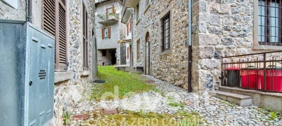 3 Schlafzimmer Villa in Locatello, Italy, Nr. 314297 8