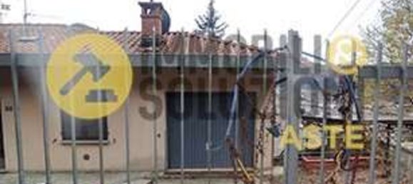 2 bedrooms House in Gandino, Italy No. 373186 4