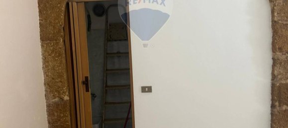 2-Zimmer Gewerbliche Immobilie in Partinico, Italy, Nr. 265377 4