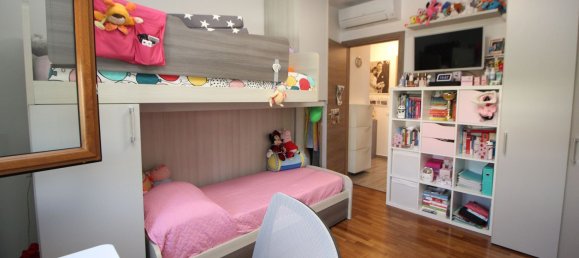 Apartamento de 3 divisões em Legnano, Italy N.º 330388 22