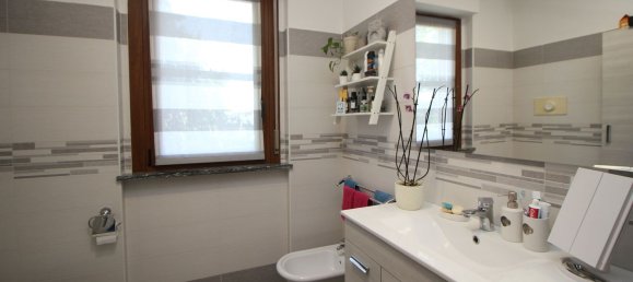 Apartamento de 3 divisões em Legnano, Italy N.º 330388 12