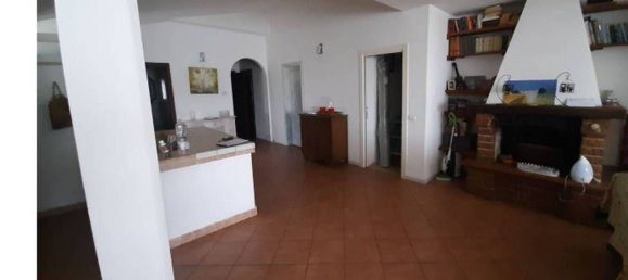 3 bedrooms Apartment in Massarosa, Italy No. 377158 6