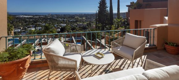 3 bedrooms Penthouse in Nueva Andalucia, Spain No. 4661 3